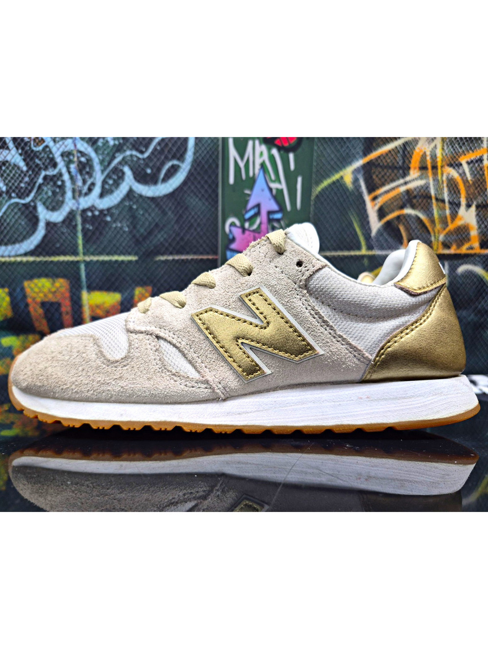 New Balance J.Crew 520 WL520J1 Gold/Salt Low Top Lace Up Suede Men 8